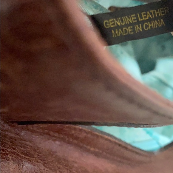 Babee D Distressed Soft Brown Leather Shoulder Bag - Picture 16 of 16